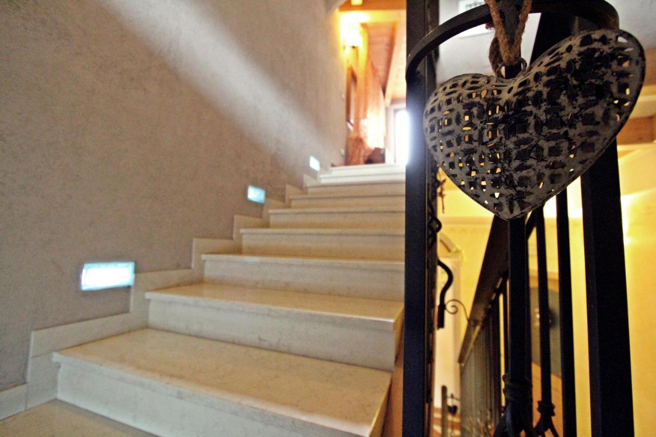 B&B Alla Loggia Dell'Imperatore Levico Terme Luaran gambar
